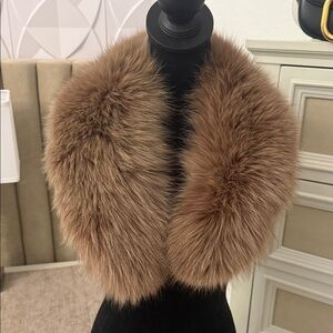 Saga fox fur collar clip on
